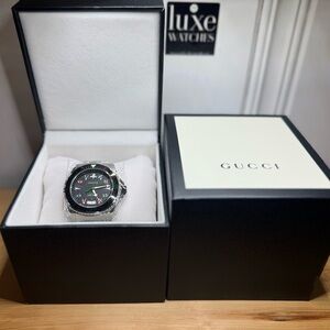 Gucci Men's Watch with Black and Silver Accents